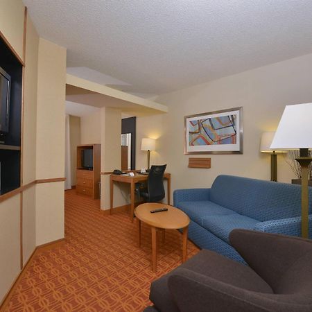 Fairfield Inn And Suites By Marriott Williamsport Exteriör bild